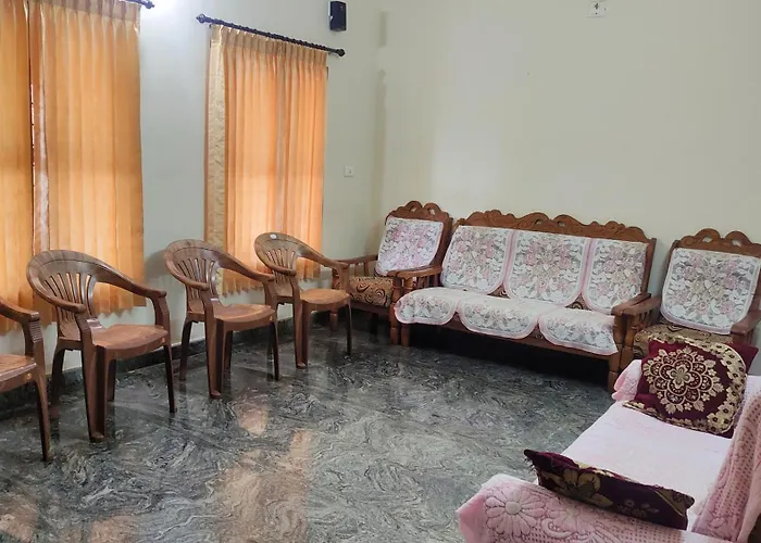 Kurumbalakotta Village Homestay