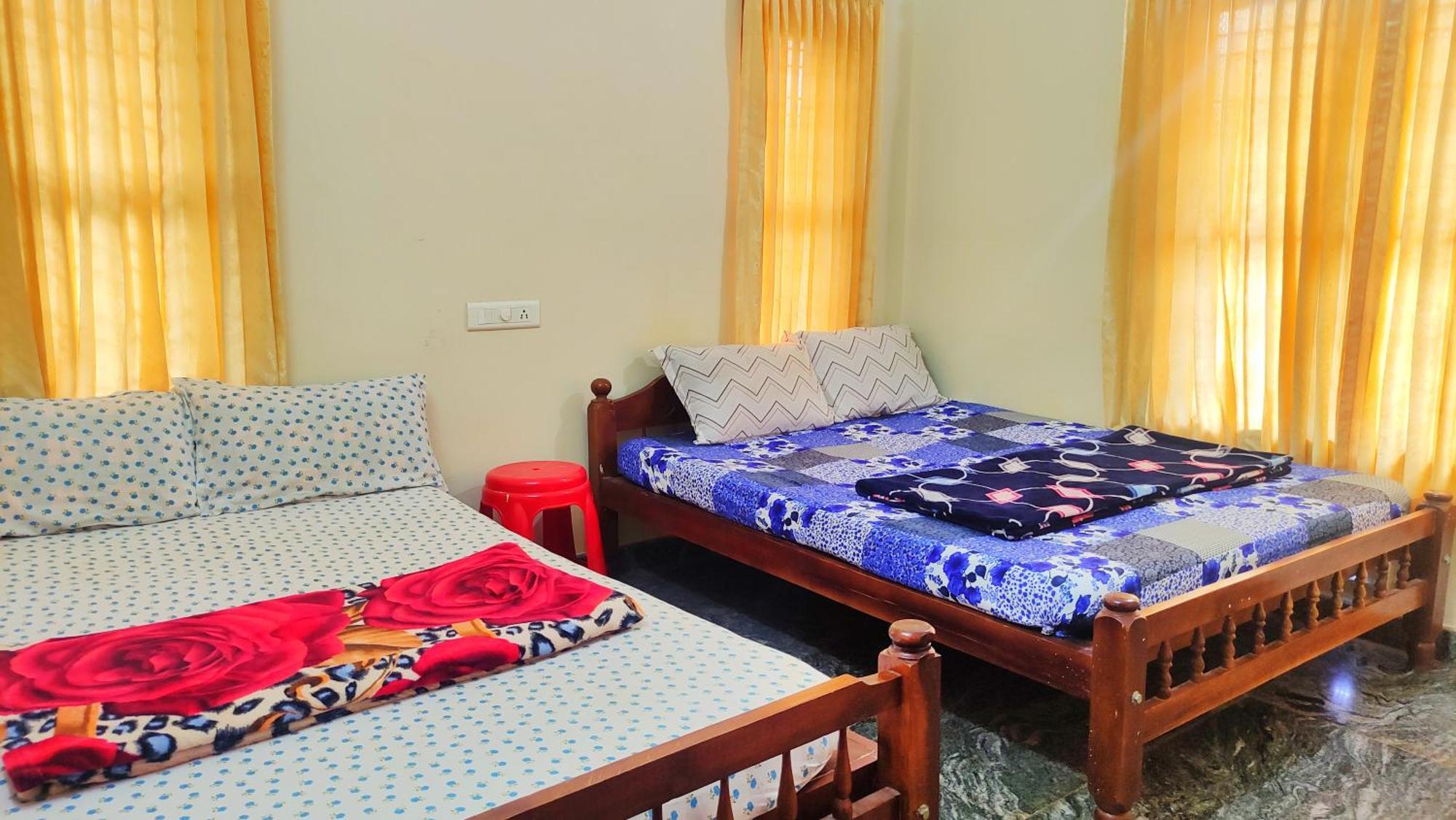 Homestay Kurumbalakotta Village Padinjarathara